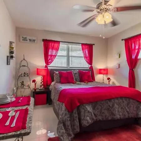 Sherry'S Place Home & Apartments